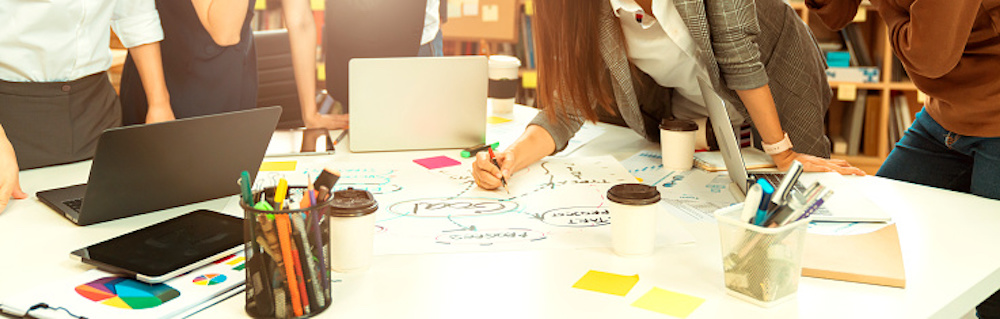 creative agency business brain storm meeting presentation Team discussing roadmap to product launch, powerpoint presentation, planning, strategy, new business development